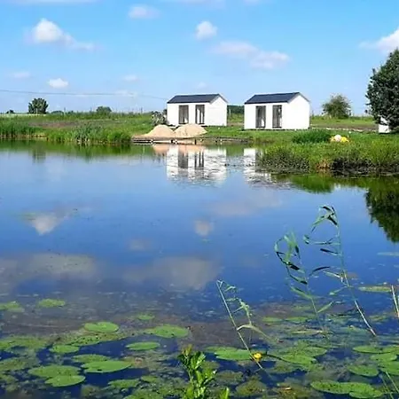 Domki Caloroczne Holiday home *