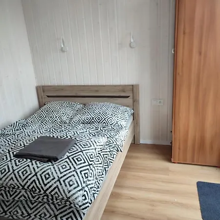 Holiday home Domki Caloroczne Gardzien